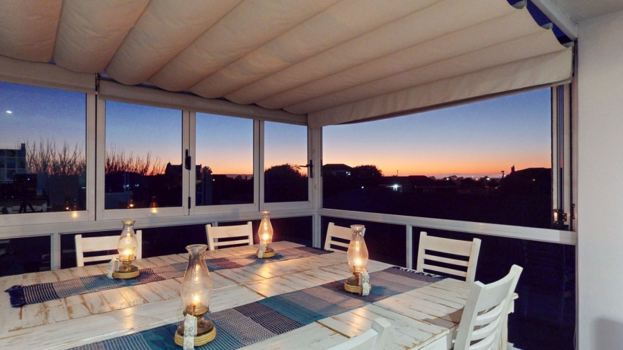 6 Bedroom Property for Sale in Country Club Western Cape
